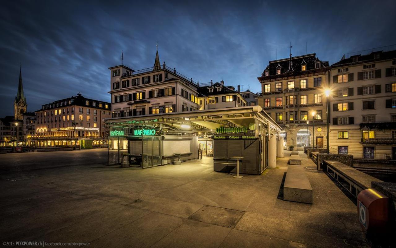 Pedestrian Area Close To Bahnhofstrasse 취리히 외부 사진